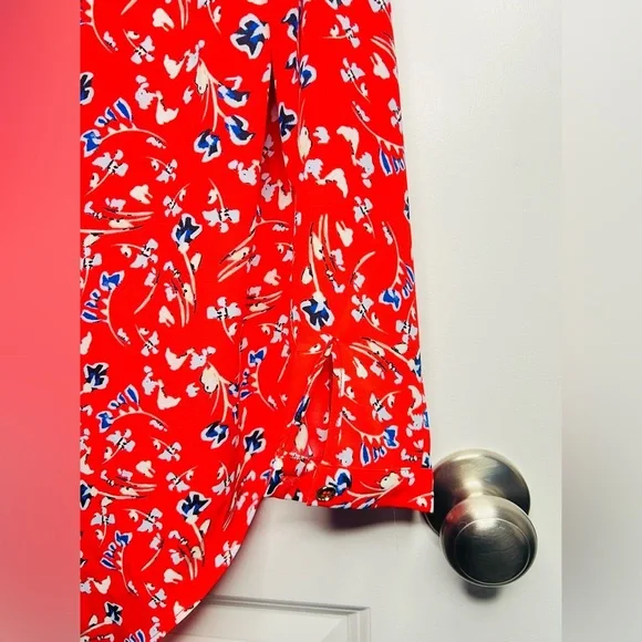The Limited Red Floral Print Blouse Sz Petite M - Picture 5 of 10